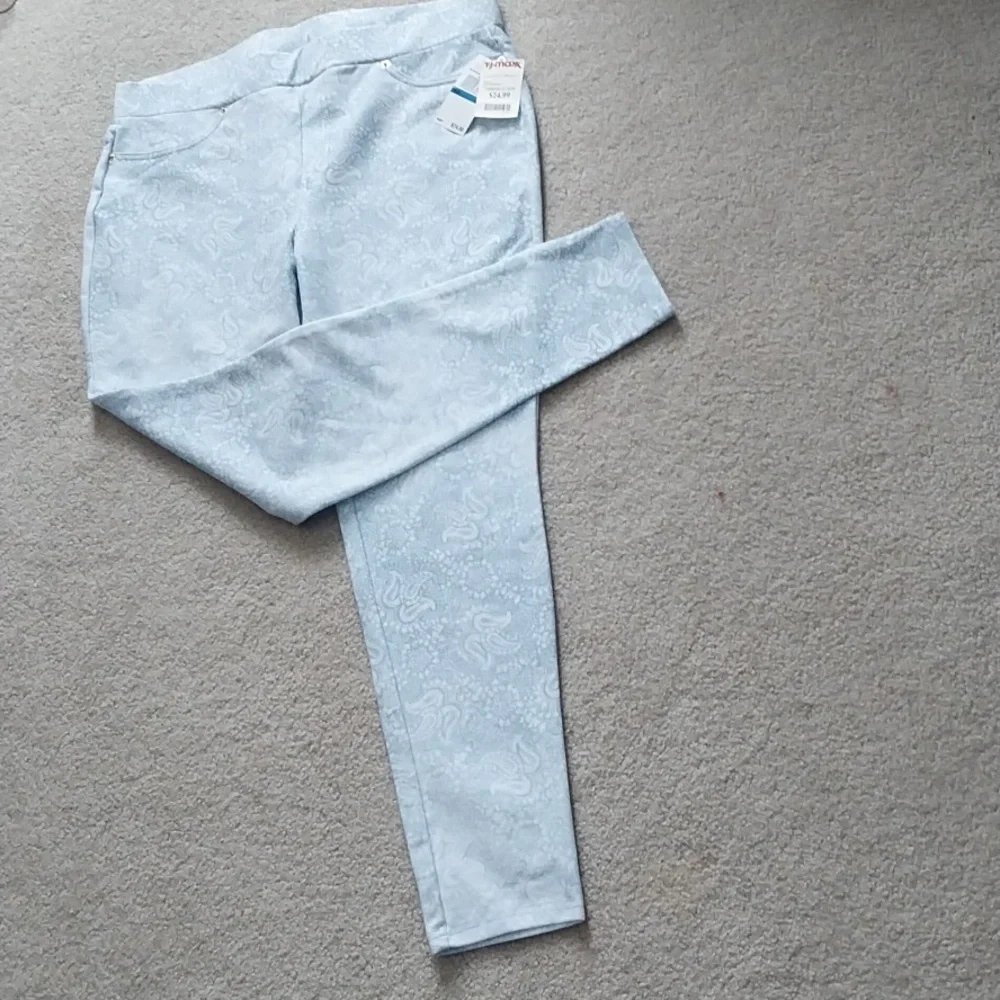 Michael Kors Stretchy Pants - Picture 2 of 11